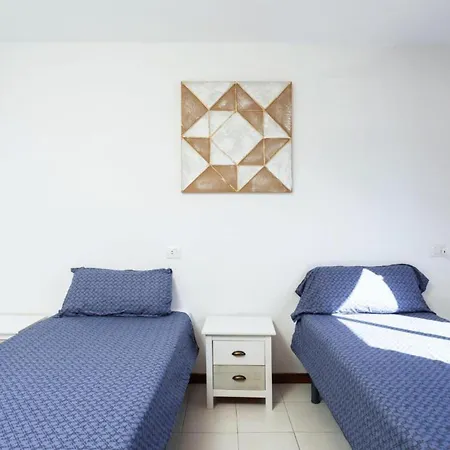 Live Playa Americas Residencial El Cardon דירה ארונה